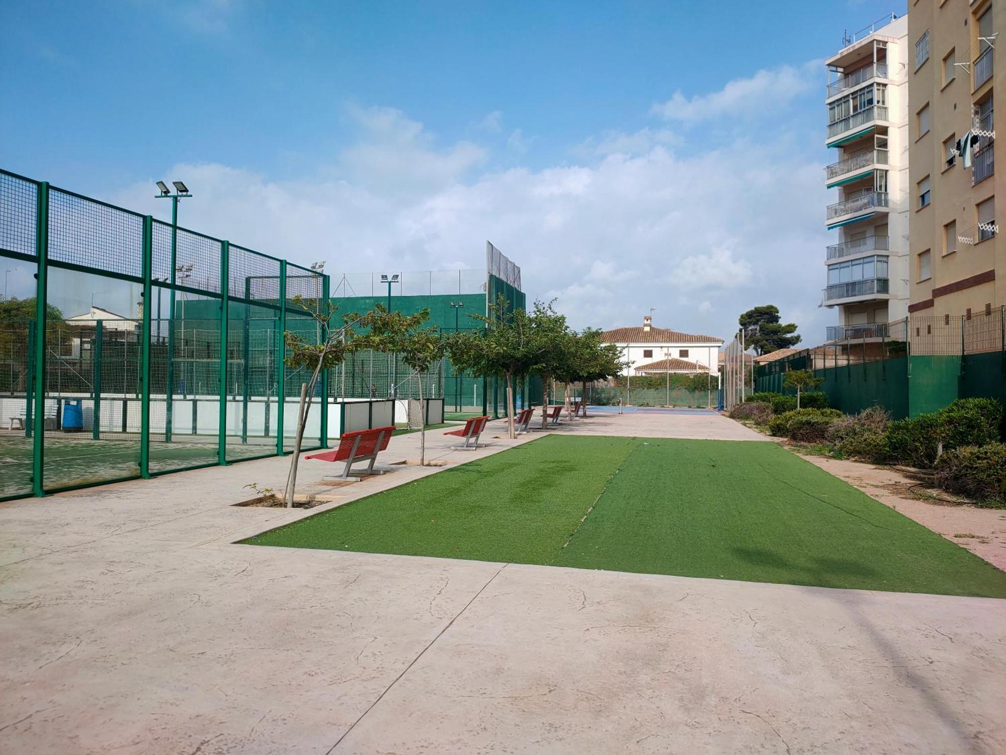 Apartment Modern Frontline Mareny Blau