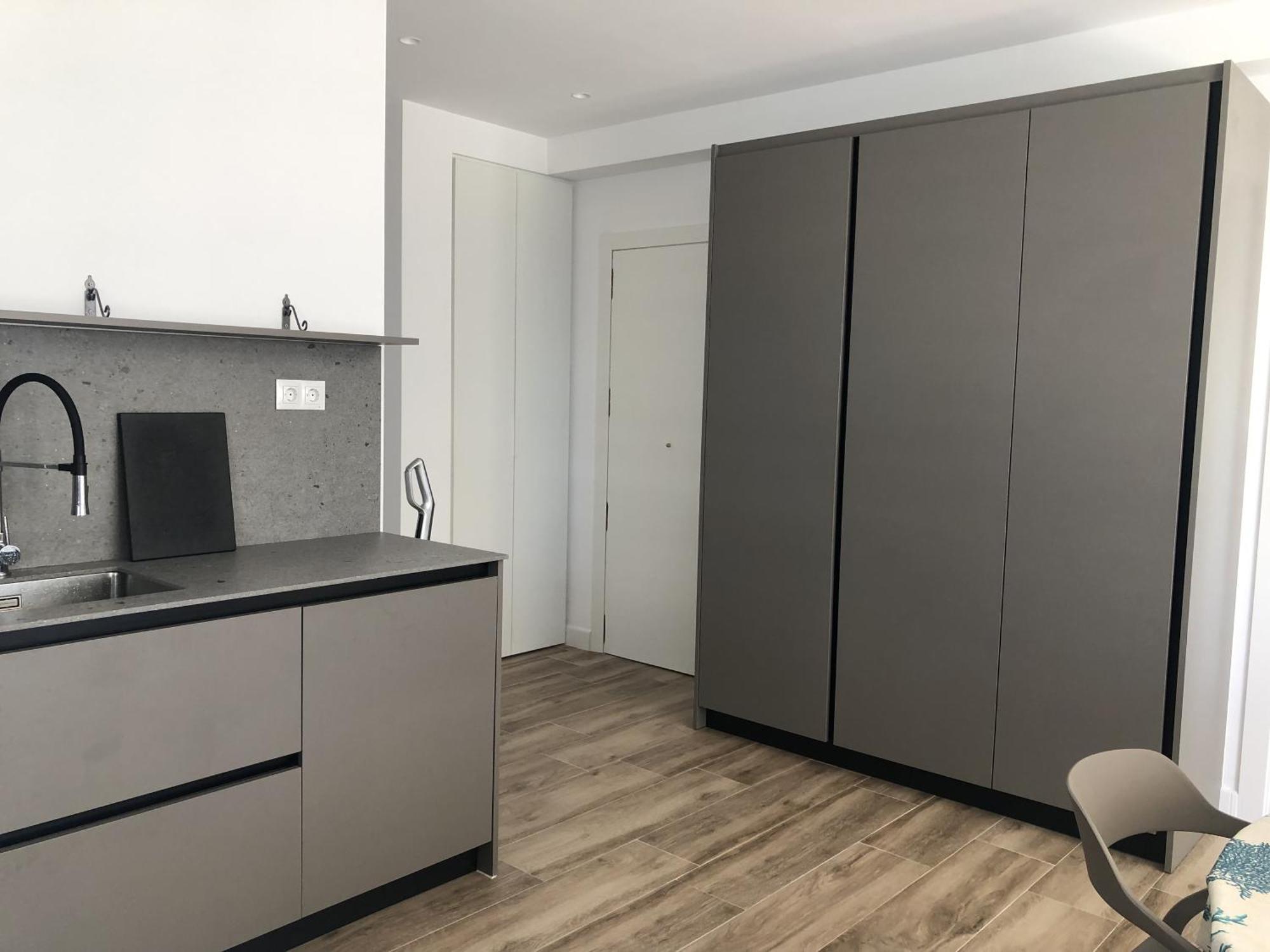 Modern Frontline Apartment