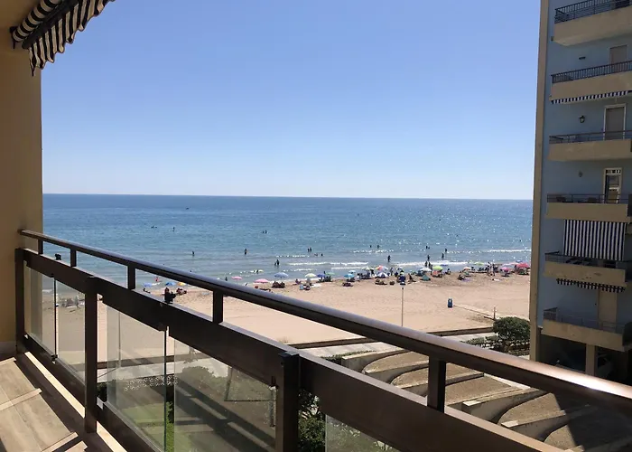 Modern Apartment Frontline Beach
